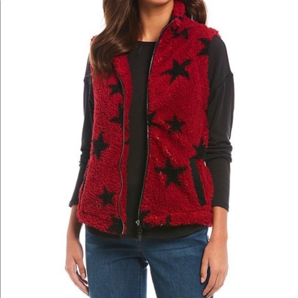 NWOT Westbound Winter Sherpa Vest Red with Black Stars‎ Size:XL